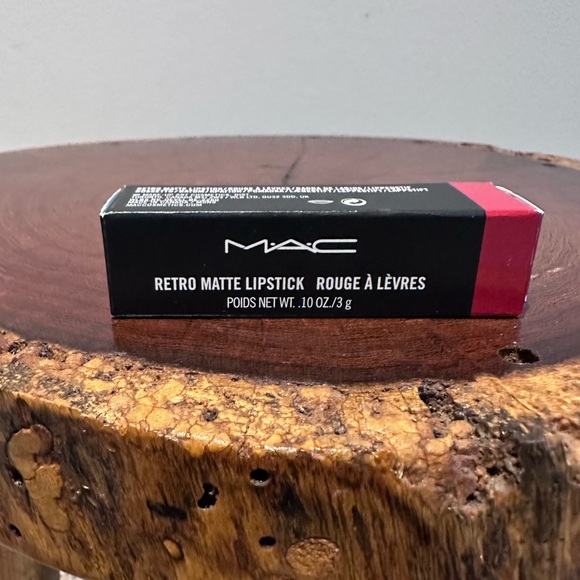 MAC Retro Ruby Woo Matte Lipstick NEW in box Classic - Picture 1 of 5